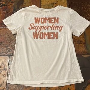 Women supporting women tee